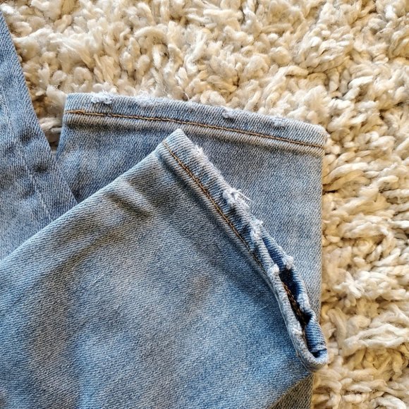 DENIM FORUM | NWT The Lola High Rise Skinny Light Blue Wash (Size 27) - Picture 9 of 9